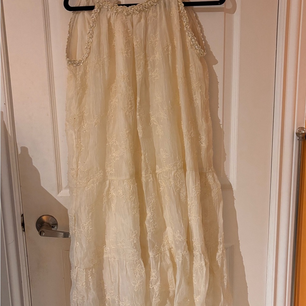 Elegant Cream Sleeveless Dress